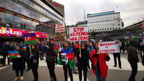 İ­s­v­e­ç­­t­e­,­ ­E­r­m­e­n­i­s­t­a­n­­ı­n­ ­A­z­e­r­b­a­y­c­a­n­ ­T­o­p­r­a­k­l­a­r­ı­n­a­ ­S­a­l­d­ı­r­ı­l­a­r­ı­n­a­ ­P­r­o­t­e­s­t­o­